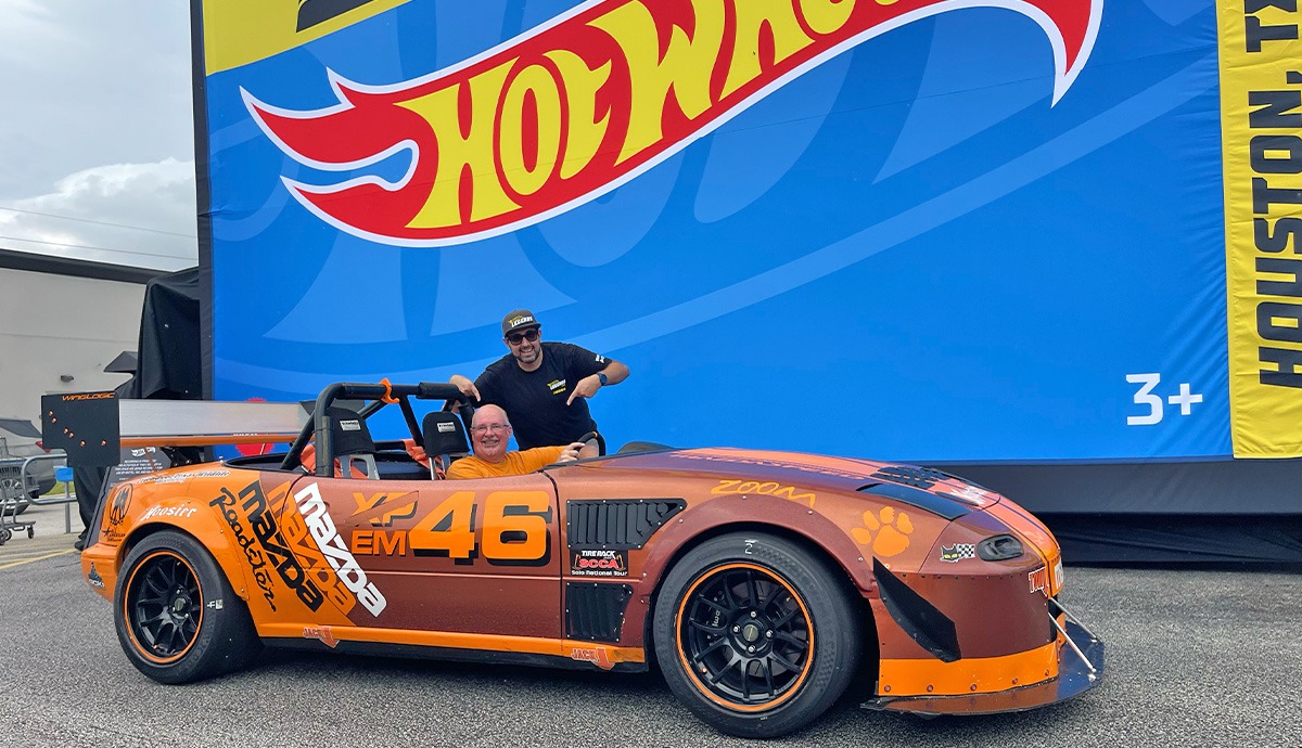 Roadster Pieces” Mazda Miata Crowned Houston Hot Wheels Legends